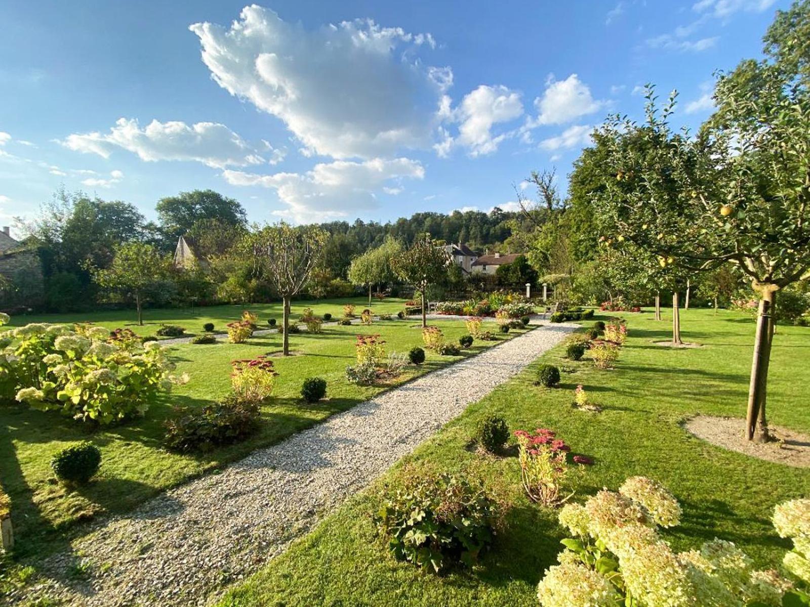 Domaine Hotel De France Cunfin Extérieur photo